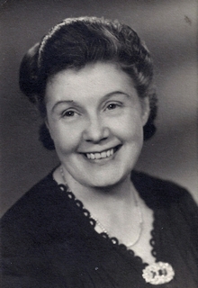 Dolly Thorne